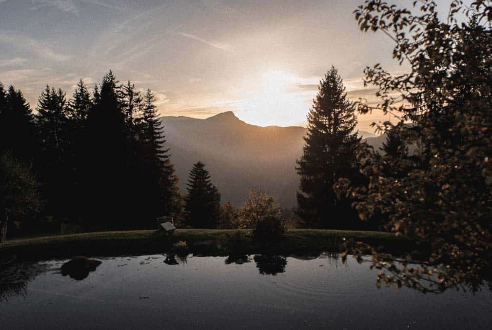 La Ferme des Vônezins votre hôtel de charme, chalet-chambres d’hôtes, spa & restaurant d’alpage dans les Aravis à Thônes en Haute-Savoie entre le Lac d’Annecy, la Clusaz & le Grand-Bornand